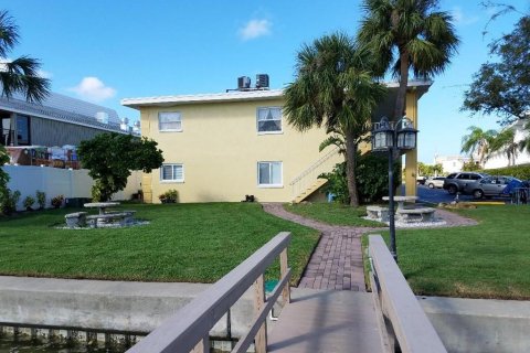 Condominio en alquiler en Treasure Island, Florida, 1 dormitorio, 53.88 m2 № 1835954 - foto 3