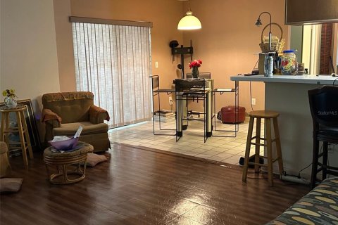 House in Orlando, Florida 3 bedrooms, 154.5 sq.m. № 1802403 - photo 5