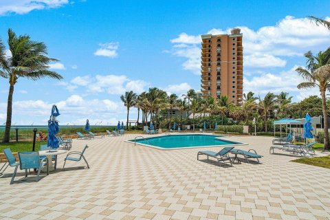 Condo in Riviera Beach, Florida, 2 bedrooms  № 2251506 - photo 20