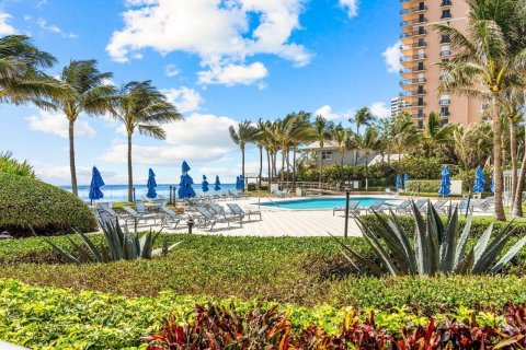 Condo in Riviera Beach, Florida, 2 bedrooms  № 2251506 - photo 5