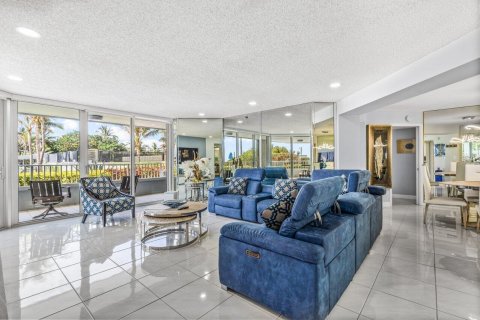 Condo in Riviera Beach, Florida, 2 bedrooms  № 2251506 - photo 7