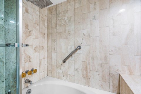 Condo in Riviera Beach, Florida, 2 bedrooms  № 2251506 - photo 29