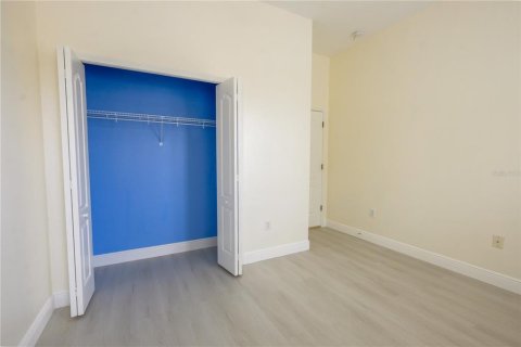 Купить виллу или дом в Ривервью, Флорида 7 комнат, 194.63м2, № 1720621 - фото 10