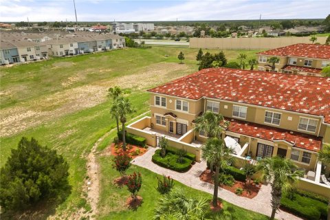Купить таунхаус в Дэвенпорт, Флорида 8 комнат, 149.02м2, № 2117352 - фото 6