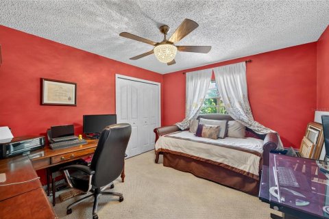 House in Lakeland, Florida 3 bedrooms, 180.32 sq.m. № 2236109 - photo 21