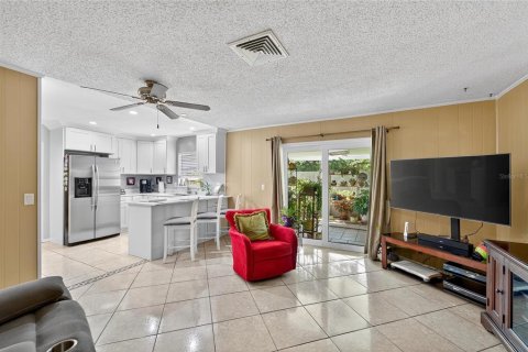 House in Lakeland, Florida 3 bedrooms, 180.32 sq.m. № 2236109 - photo 13