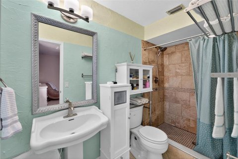 House in Lakeland, Florida 3 bedrooms, 180.32 sq.m. № 2236109 - photo 18
