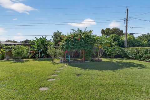 House in Lakeland, Florida 3 bedrooms, 180.32 sq.m. № 2236109 - photo 24