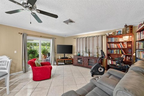 House in Lakeland, Florida 3 bedrooms, 180.32 sq.m. № 2236109 - photo 12