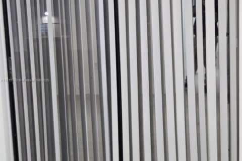 Copropriété à louer à Hialeah, Floride: 2 chambres, 82.22 m2 № 1971812 - photo 8