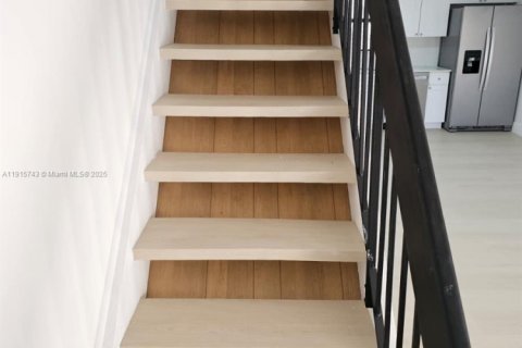 Copropriété à louer à Hialeah, Floride: 2 chambres, 82.22 m2 № 1971812 - photo 5