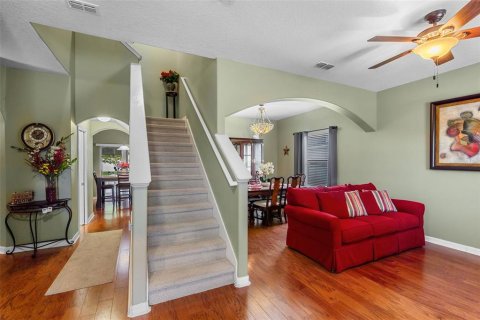 Casa en venta en Mount Dora, Florida, 4 dormitorios, 229.84 m2 № 1885098 - foto 8
