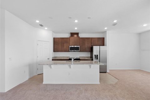 Casa en venta en Haines City, Florida, 4 dormitorios, 168.99 m2 № 2234932 - foto 8
