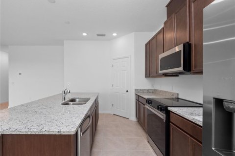 Casa en venta en Haines City, Florida, 4 dormitorios, 168.99 m2 № 2234932 - foto 5