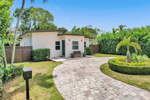 Villa ou maison à South Miami, Floride 3 chambres, 127.18 m2 № 2385051