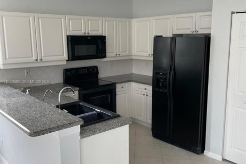 Villa ou maison à louer à Miramar, Floride: 4 chambres, 210.24 m2 № 1997657 - photo 16