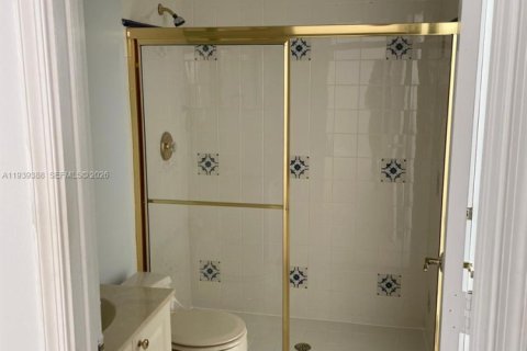 Villa ou maison à louer à Miramar, Floride: 4 chambres, 210.24 m2 № 1997657 - photo 9