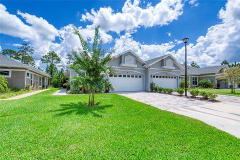 House in Ormond Beach, Florida 2 bedrooms, 148.92 sq.m. № 1883181 - photo 2