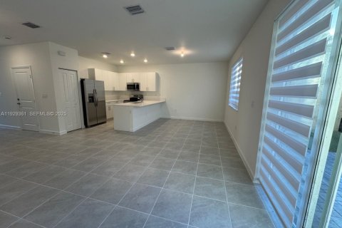 Touwnhouse à louer à Homestead, Floride: 3 chambres № 1987622 - photo 5