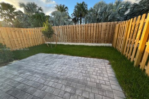 Touwnhouse à louer à Homestead, Floride: 3 chambres № 1987622 - photo 4