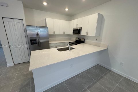 Touwnhouse à louer à Homestead, Floride: 3 chambres № 1987622 - photo 6