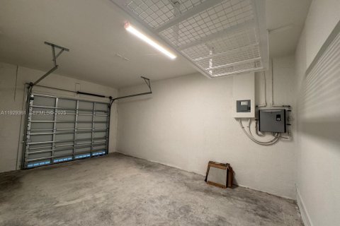 Touwnhouse à louer à Homestead, Floride: 3 chambres № 1987622 - photo 18