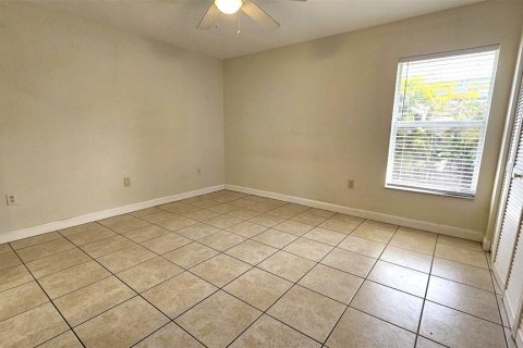 Condo in Rotonda, Florida, 2 bedrooms  № 2103569 - photo 11