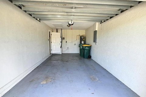 Condo in Rotonda, Florida, 2 bedrooms  № 2103569 - photo 22