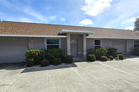 Condo in Rotonda, Florida, 2 bedrooms  № 2103569