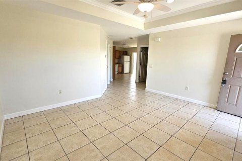 Condo in Rotonda, Florida, 2 bedrooms  № 2103569 - photo 4
