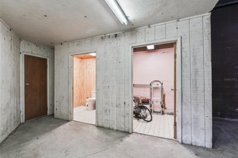 Купить коммерческую недвижимость в Саммерфилд, Флорида 1123.19м2, № 1815129 - фото 28