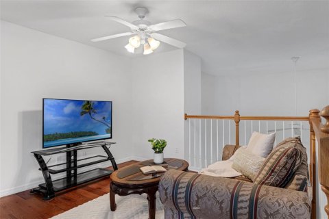 House in Orlando, Florida 4 bedrooms, 290.04 sq.m. № 1786302 - photo 28