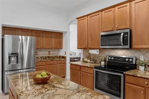 House in Orlando, Florida 4 bedrooms, 290.04 sq.m. № 1786302 - photo 16