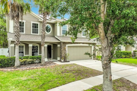 House in Orlando, Florida 5 bedrooms, 289.2 sq.m. № 2147566