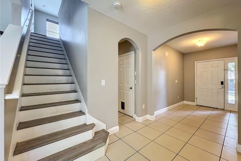 House in Orlando, Florida 5 bedrooms, 289.2 sq.m. № 2147566 - photo 19