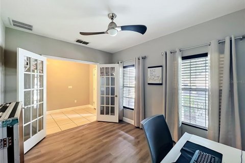 House in Orlando, Florida 5 bedrooms, 289.2 sq.m. № 2147566 - photo 10
