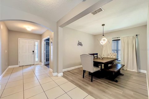 House in Orlando, Florida 5 bedrooms, 289.2 sq.m. № 2147566 - photo 14