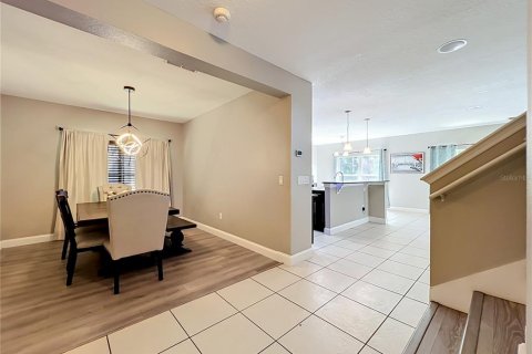 House in Orlando, Florida 5 bedrooms, 289.2 sq.m. № 2147566 - photo 13