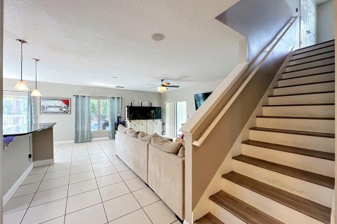 House in Orlando, Florida 5 bedrooms, 289.2 sq.m. № 2147566 - photo 17