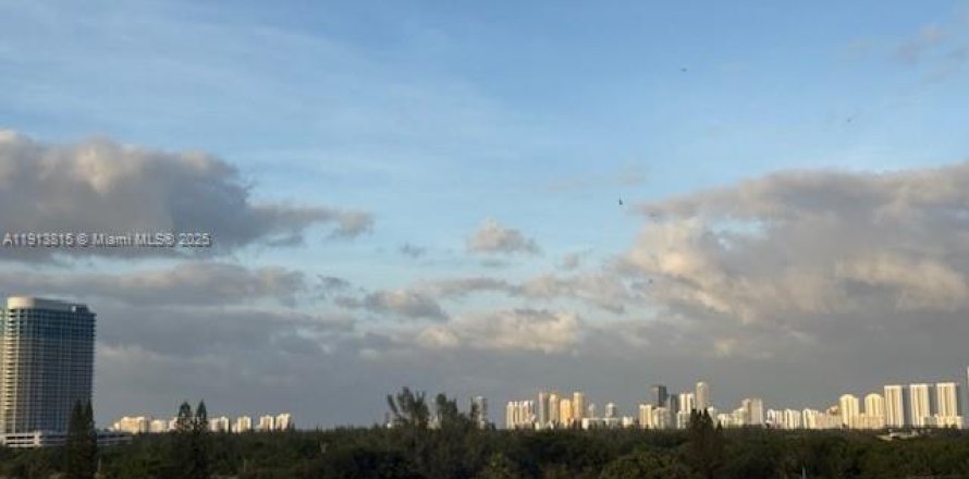 Condo à North Miami, Floride, 2 chambres  № 1969694