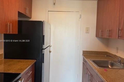 Copropriété à louer à North Miami, Floride: 2 chambres, 83.98 m2 № 1969694 - photo 3