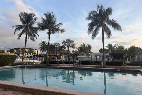 Copropriété à louer à North Miami, Floride: 2 chambres, 83.98 m2 № 1969694 - photo 10