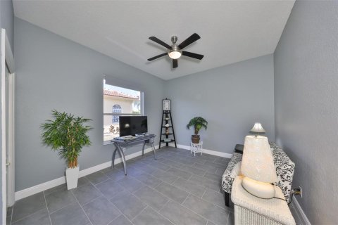 House in Sun City Center, Florida 3 bedrooms, 203.55 sq.m. № 1615540 - photo 22