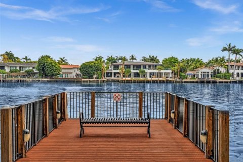 Condo in Aventura, Florida № 2081151 - photo 21