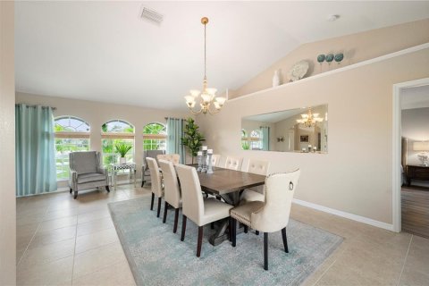 Villa ou maison à vendre à Punta Gorda, Floride: 4 chambres, 219.06 m2 № 2415407 - photo 6