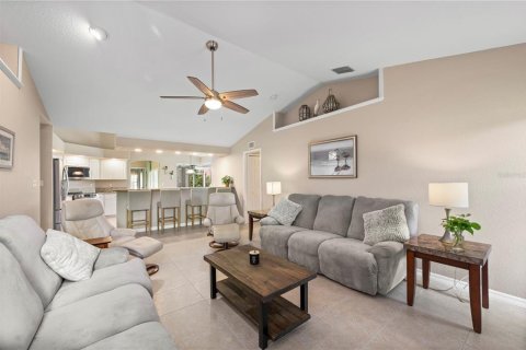 Villa ou maison à vendre à Punta Gorda, Floride: 4 chambres, 219.06 m2 № 2415407 - photo 17