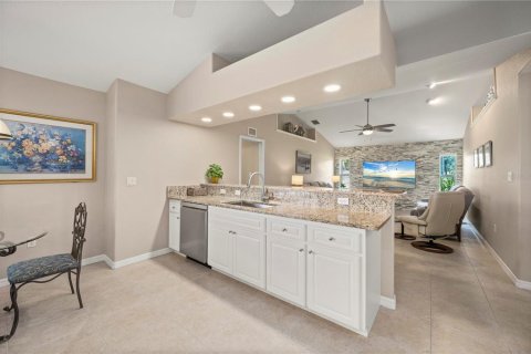 Villa ou maison à vendre à Punta Gorda, Floride: 4 chambres, 219.06 m2 № 2415407 - photo 10
