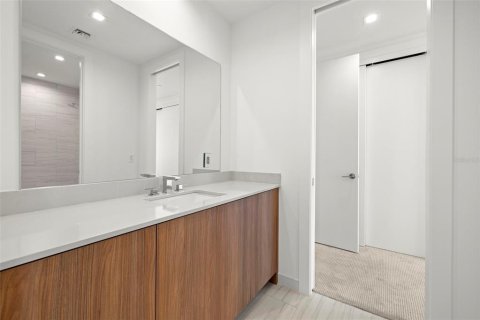 Copropriété à vendre à Tampa, Floride: 4 chambres, 282.05 m2 № 1912690 - photo 10