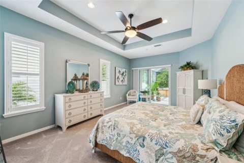 House in New Port Richey, Florida 5 bedrooms, 335.28 sq.m. № 2294592 - photo 26