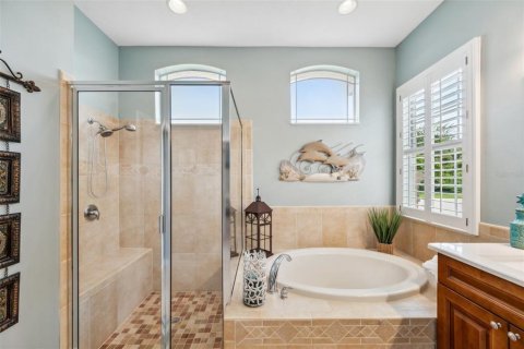 House in New Port Richey, Florida 5 bedrooms, 335.28 sq.m. № 2294592 - photo 30